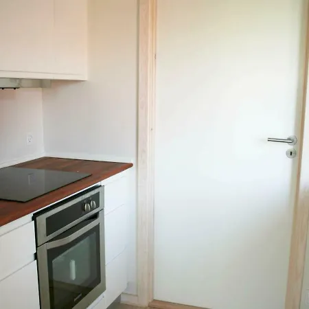 Two-bedroom Holiday In 2 度假居 *