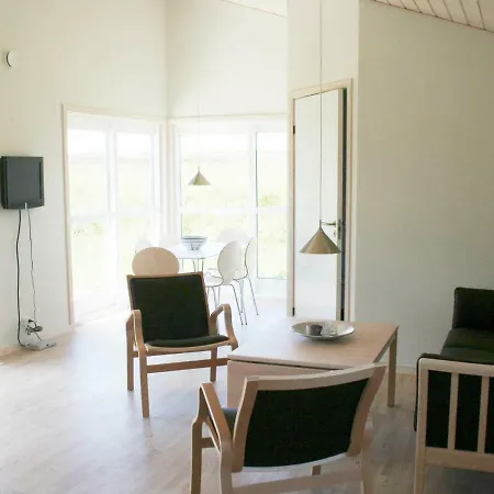 Two-bedroom Holiday In 2 古兹耶姆